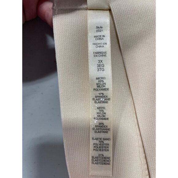 Rhonda Shear 2 Pack Molded Cup Bra with Wrap Back Size 3X White Beige 636.12 - Picture 6 of 9